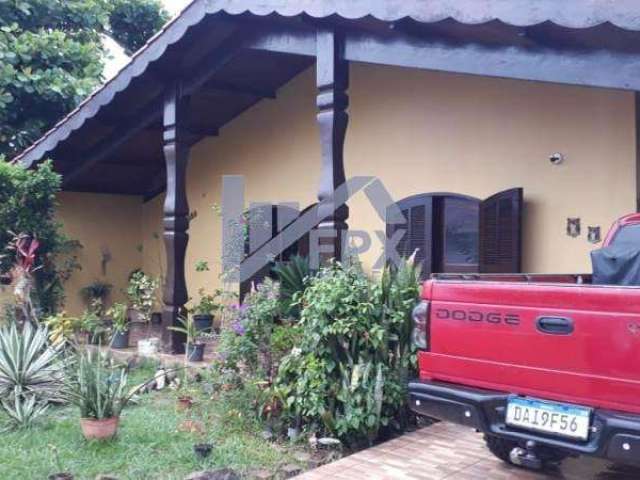 Casa para Venda em Itanhaém, Suarão, 4 dormitórios, 1 suíte, 2 banheiros, 2 vagas