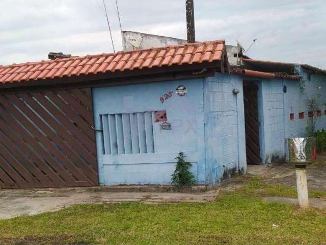 Casa para Venda em Itanhaém, Jardim Jamaica, 3 dormitórios, 1 suíte, 1 banheiro, 2 vagas