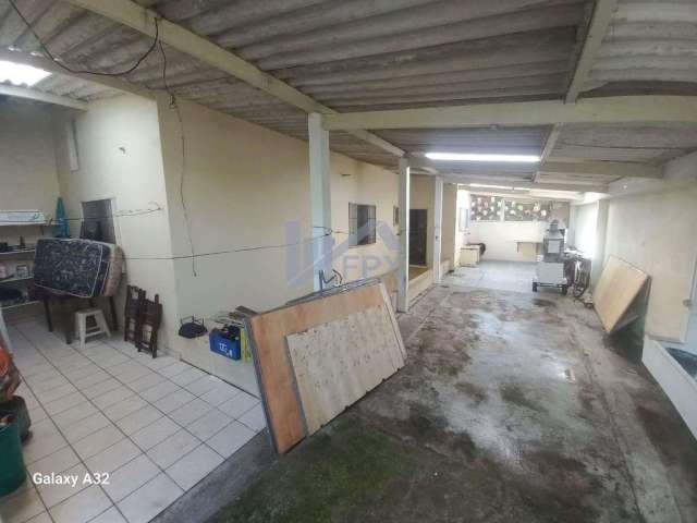 Casa para Venda em Itanhaém, Savoy 2, 4 dormitórios, 1 suíte, 2 banheiros, 6 vagas