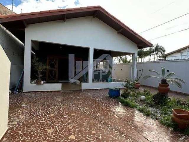 Casa para Venda em Itanhaém, Praia dos Sonhos, 3 dormitórios, 1 suíte, 1 banheiro, 2 vagas