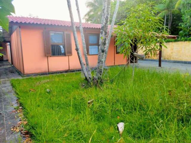 Casa para Venda em Itanhaém, Bopiranga, 4 dormitórios, 2 banheiros, 4 vagas