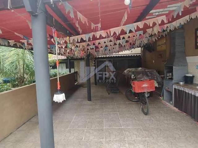 Casa para Venda em Itanhaém, Jardim Oásis, 4 dormitórios, 2 suítes, 1 banheiro, 3 vagas