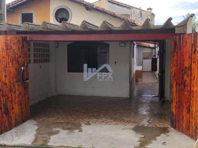 Casa para Venda em Itanhaém, Suarão, 2 dormitórios, 1 suíte, 1 banheiro, 2 vagas