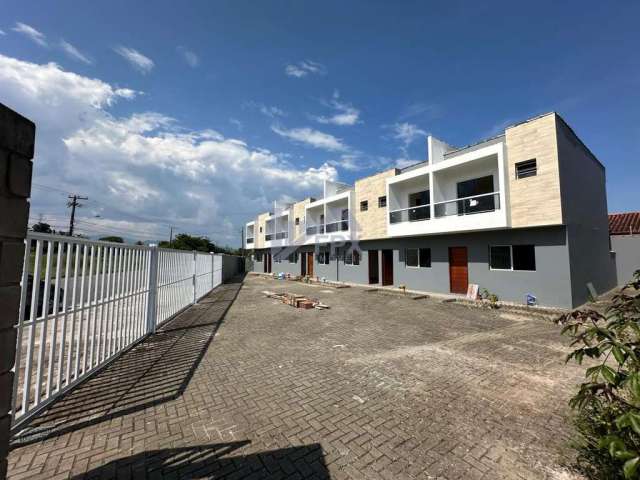 Casa para Venda em Mongaguá, Itaóca, 2 dormitórios, 2 suítes, 1 banheiro, 1 vaga