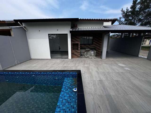 Casa para Venda em Itanhaém, São Fernando, 2 dormitórios, 1 suíte, 1 banheiro, 2 vagas