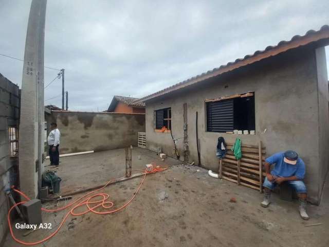 Casa para Venda em Itanhaém, Tupy, 2 dormitórios, 1 suíte, 1 banheiro, 2 vagas