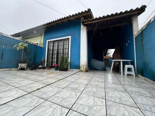 Casa para Venda em Itanhaém, Jardim Grandesp, 2 dormitórios, 1 suíte, 1 banheiro, 2 vagas