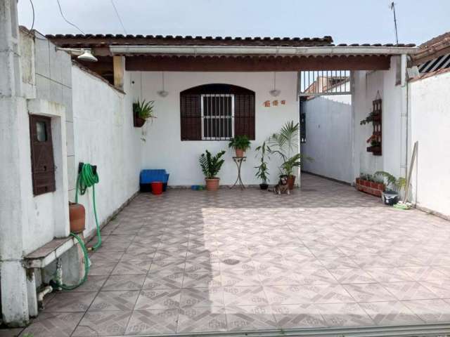 Casa para Venda em Mongaguá, Balneario Itaoca, 2 dormitórios, 1 suíte, 1 banheiro, 2 vagas