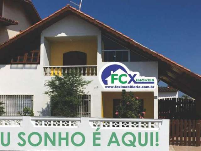 Casa para Venda em Peruíbe, Estância São José, 3 dormitórios, 2 suítes, 1 banheiro, 2 vagas