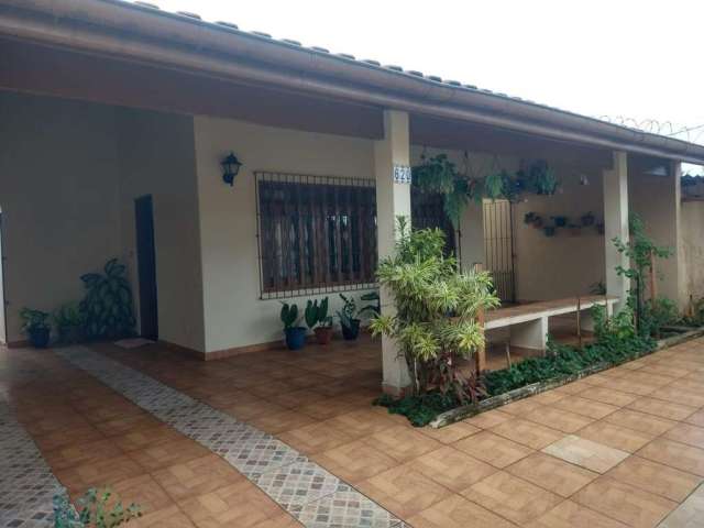 Casa para Venda em Itanhaém, Praia Do Sonho, 2 dormitórios, 1 suíte, 1 banheiro, 2 vagas