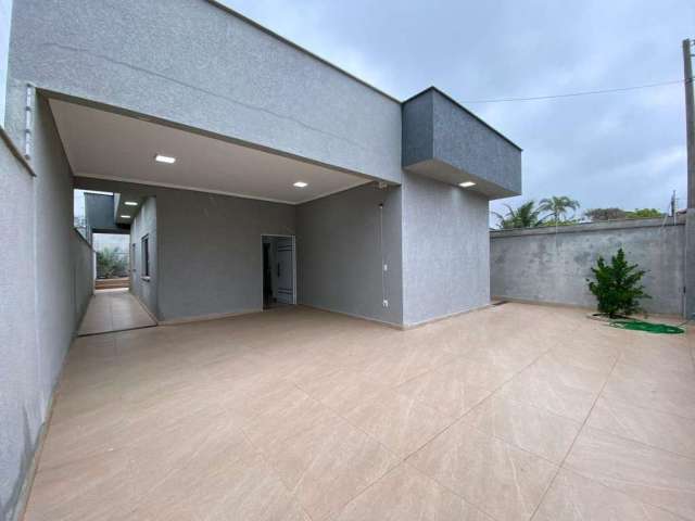 Casa para Venda em Itanhaém, Santa Julia, 3 dormitórios, 2 suítes, 1 banheiro, 2 vagas