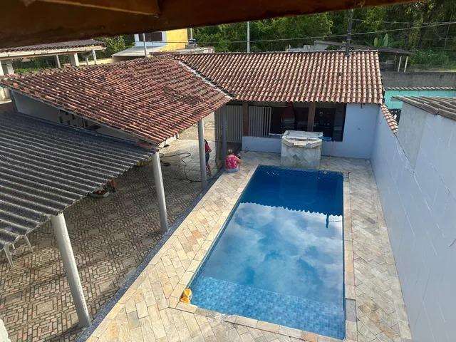 Casa para Venda em Itanhaém, Nova Itanhaém, 4 dormitórios, 2 banheiros, 4 vagas