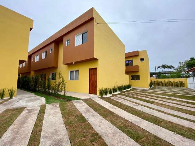 Casa para Venda em Itanhaém, Santa Terezinha, 2 dormitórios, 2 suítes, 1 banheiro, 1 vaga