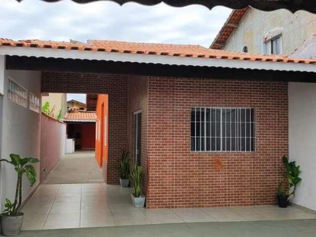 Casa para Venda em Mongaguá, Itaguaí, 2 dormitórios, 2 banheiros, 3 vagas