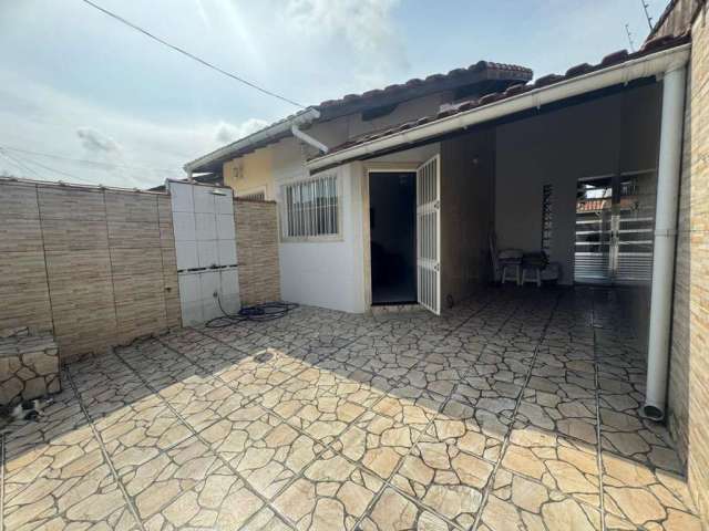 Casa para Venda em Itanhaém, Corumbá, 2 dormitórios, 1 suíte, 1 banheiro, 2 vagas