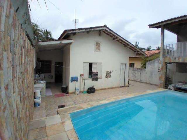 Casa para Venda em Itanhaém, Centro, 4 dormitórios, 2 suítes, 1 banheiro, 4 vagas