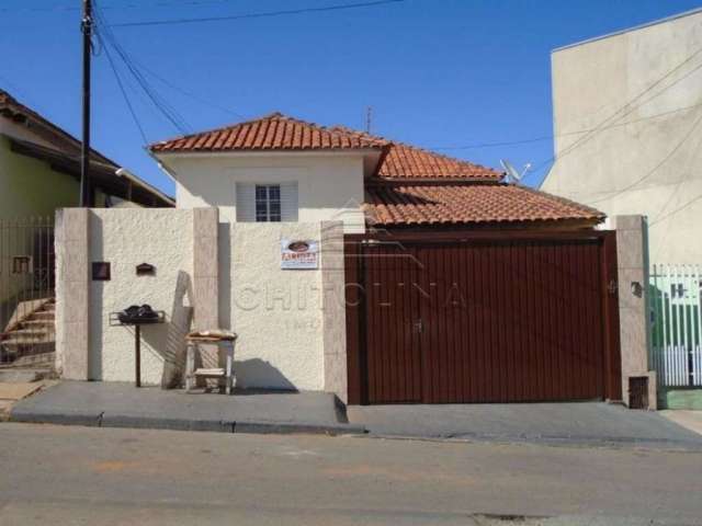 Casa com 3 dormitórios à venda, 150 m² por R$ 390.000,00 - Vila Santana - Itapetininga/SP