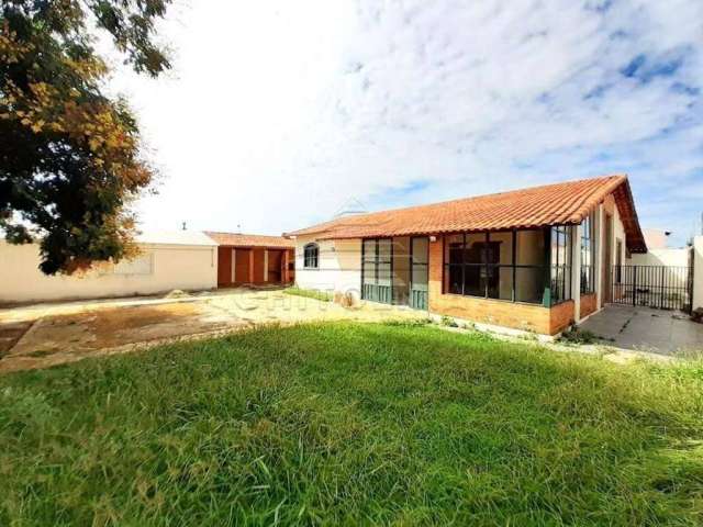 Casa com 3 dormitórios à venda, 300 m² por R$ 920.000,00 - Jardim Shangri-lá - Itapetininga/SP