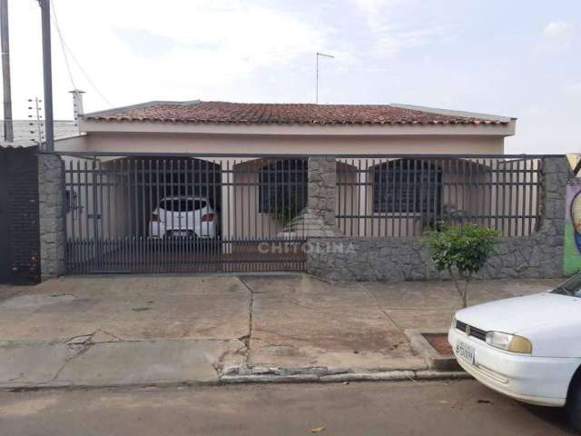 Casa com 3 dormitórios à venda, 221 m² por R$ 600.000,00 - Centro - Itapetininga/SP