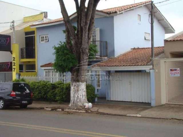 Sobrado Residencial à venda, Centro, Itapetininga - SO0215.