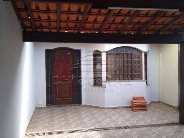 Casa com 2 dormitórios à venda, 131 m² por R$ 450.000,00 - Vila São José - Itapetininga/SP