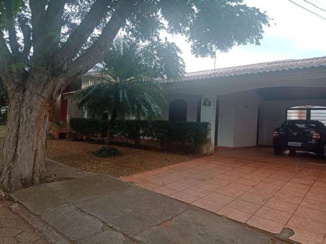 Casa com 3 dormitórios à venda, 183 m² por R$ 600.000,00 - Vila São José - Itapetininga/SP