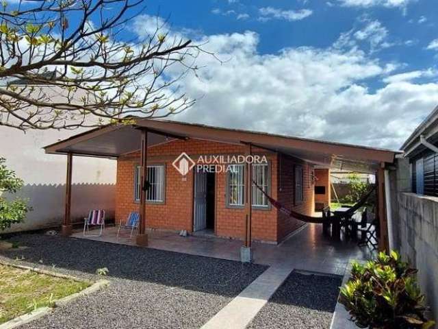 Casa com 2 quartos à venda na ORION, 394, Arco Íris, Capão da Canoa, 90 m2 por R$ 350.000