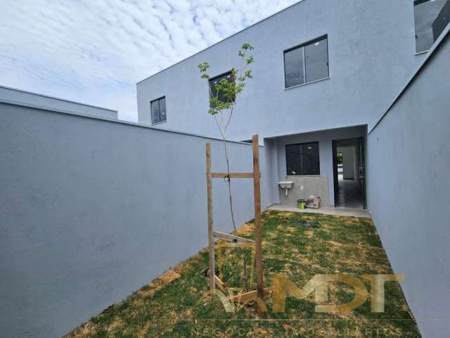 Casa com 2 quartos à venda na Rua Pedra de Anil, 207, Piratininga (Venda Nova), Belo Horizonte, 118 m2 por R$ 415.000