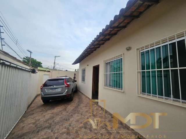 Casa com 3 quartos à venda na Rua Rui Barbosa, 49, Santa Mônica, Belo Horizonte, 140 m2 por R$ 415.000