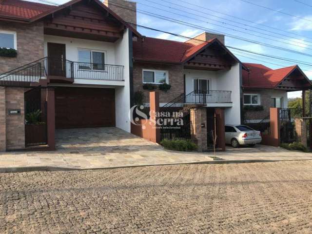 CASA AMPLA COM 3 SUÍTES, À VENDA NO POUSADA DA NEVE EM NOVA PETRÓPOLIS, Pousada da Neve, Nova Petropolis - RS