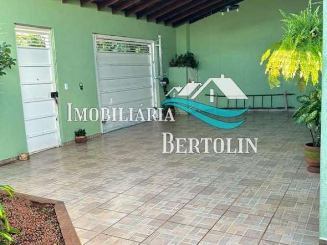 Linda CASA com AMPLO quintal