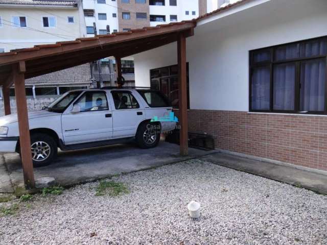 Casa com 4 quartos à venda no Córrego Grande, Florianópolis  por R$ 1.500.000