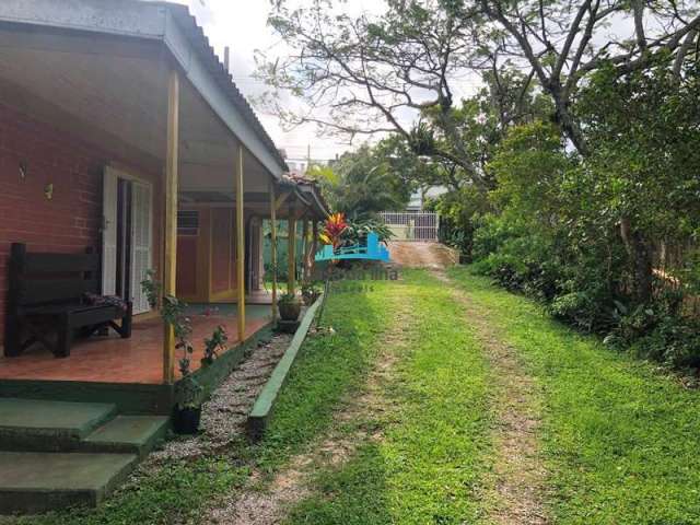 Casa com 3 quartos à venda no Santinho, Florianópolis  por R$ 3.000.000