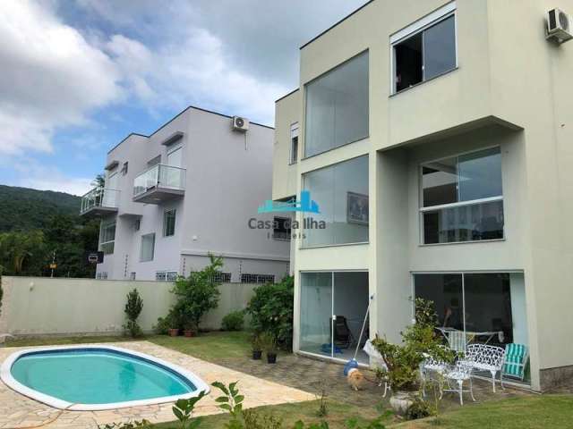 Casa com 4 quartos à venda no Córrego Grande, Florianópolis  por R$ 3.000.000