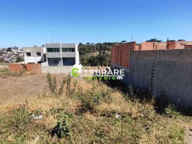 ÓTIMO TERRENO COLOMBO! 154m², FRENTE P/ A RUA, BEM LOCALIZADO