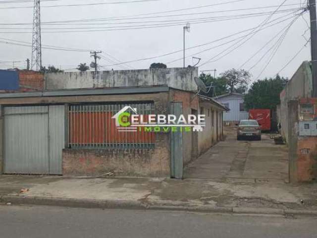 TERRENO EM COLOMBO! 440m², DUAS CASAS, PRÓX. A ESTR. DA RIBEIRA