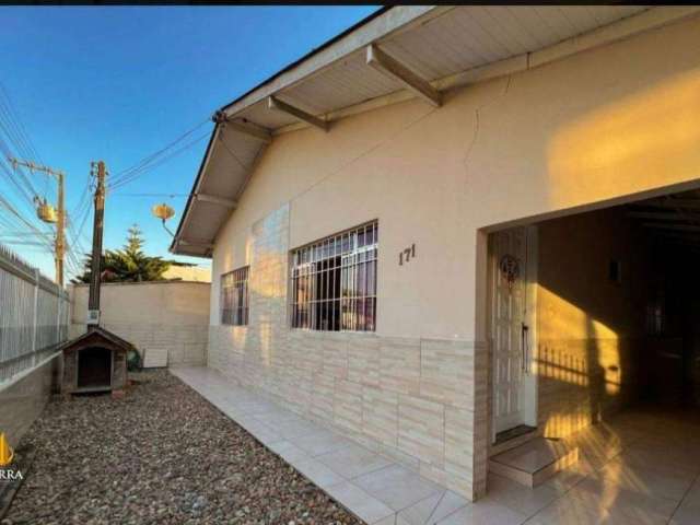 Casa a venda com 119m² localizada no Bairro Cordeiros em Itajaí.