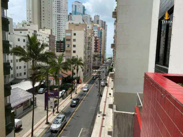 Apartamento a venda no Edifício Agulhas Negras em Balneário Camboriú