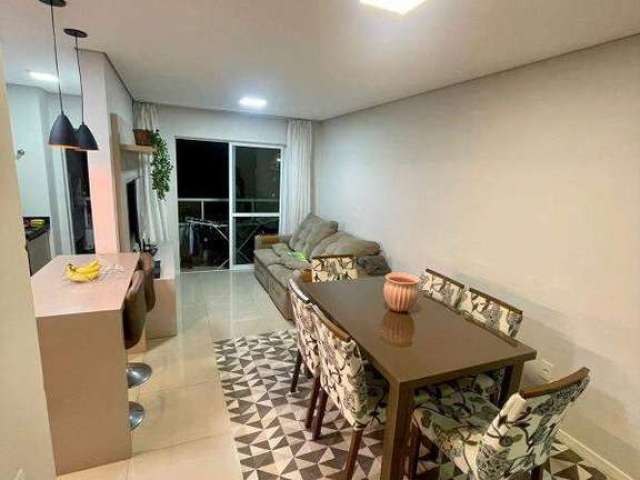 Apartamento a venda no Residencial Montmartre localizado no bairro São João em Itajaí.