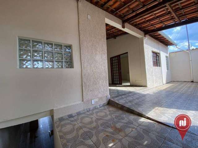 Casa com 4 dormitórios à venda, 170 m² por R$ 420.000,00 - São Judas Tadeu - Brumadinho/MG