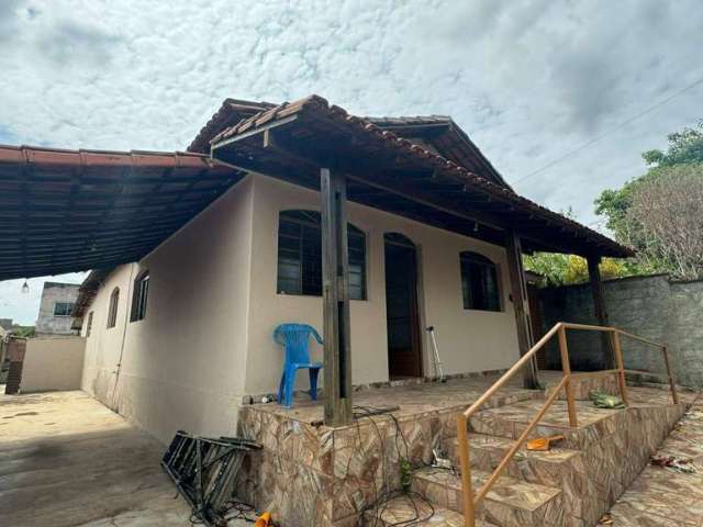 Casa com 4 dormitórios à venda, 230 m² por R$ 550.000,00 - Sol Nascente - Brumadinho/MG