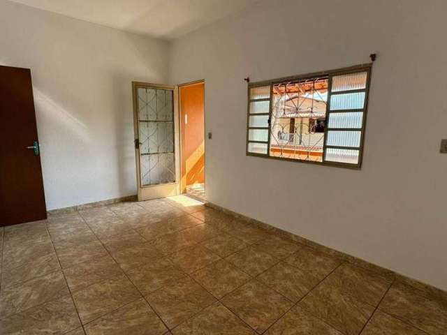 Casa com 4 dormitórios, 180 m² - venda por R$ 390.000,00 ou aluguel por R$ 2.000,00/mês - São Conrado - Brumadinho/MG