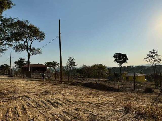 Terreno à venda, 1521 m² por R$ 110.000 - Condomínio Tiradentes - Brumadinho/MG