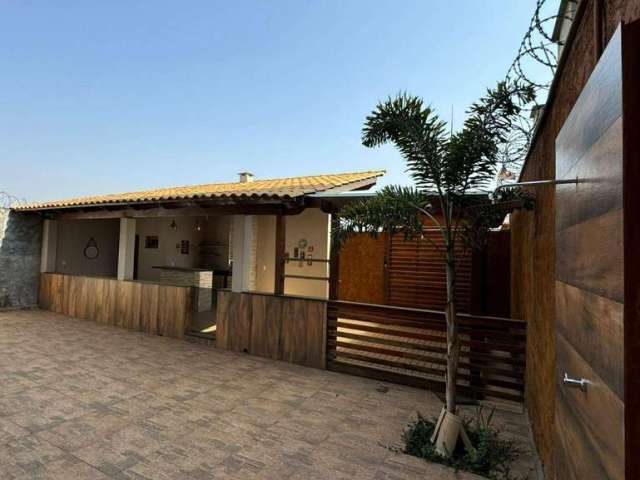 Casa com 3 dormitórios à venda, 200 m² por R$ 890.000 - Planalto - Brumadinho/MG