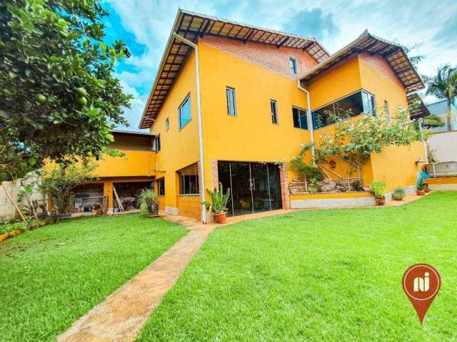 Casa com 3 dormitórios à venda, 180 m² por R$ 765.000 - Vila São Tarcisio - Mário Campos/MG