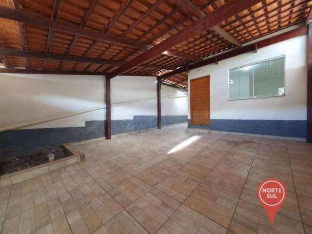 Casa com 3 dormitórios à venda, 66 m² por R$ 300.000,00 - Jardim Primavera - Mário Campos/MG
