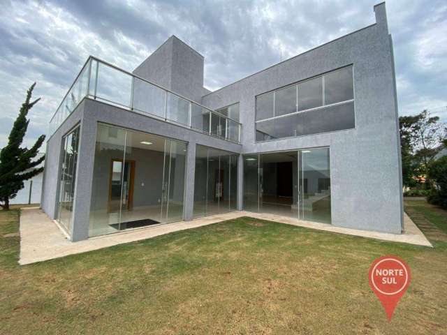 Casa com 3 dormitórios à venda, 400 m² por R$ 1.400.000,00 - Condomínio Serra dos Bandeirantes - Mário Campos/MG