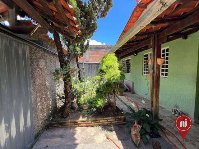 Casa com 3 dormitórios à venda, 150 m² por R$ 375.000,00 - São João - Betim/MG