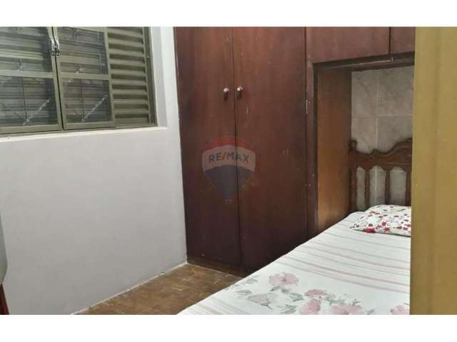 Casa sobrado à venda 234m² 5 quartos, sendo 3 suítes no Ipiranga