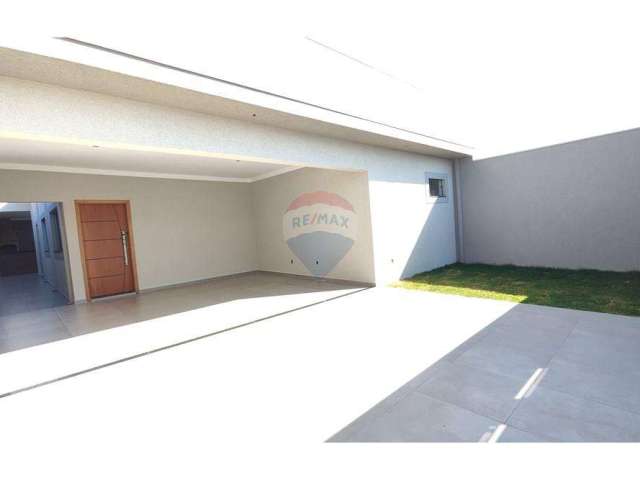 Casa térrea à venda 3 quartos 1 suíte 4 vagas garagem, 180m² no Villas do Mirante - zona sul